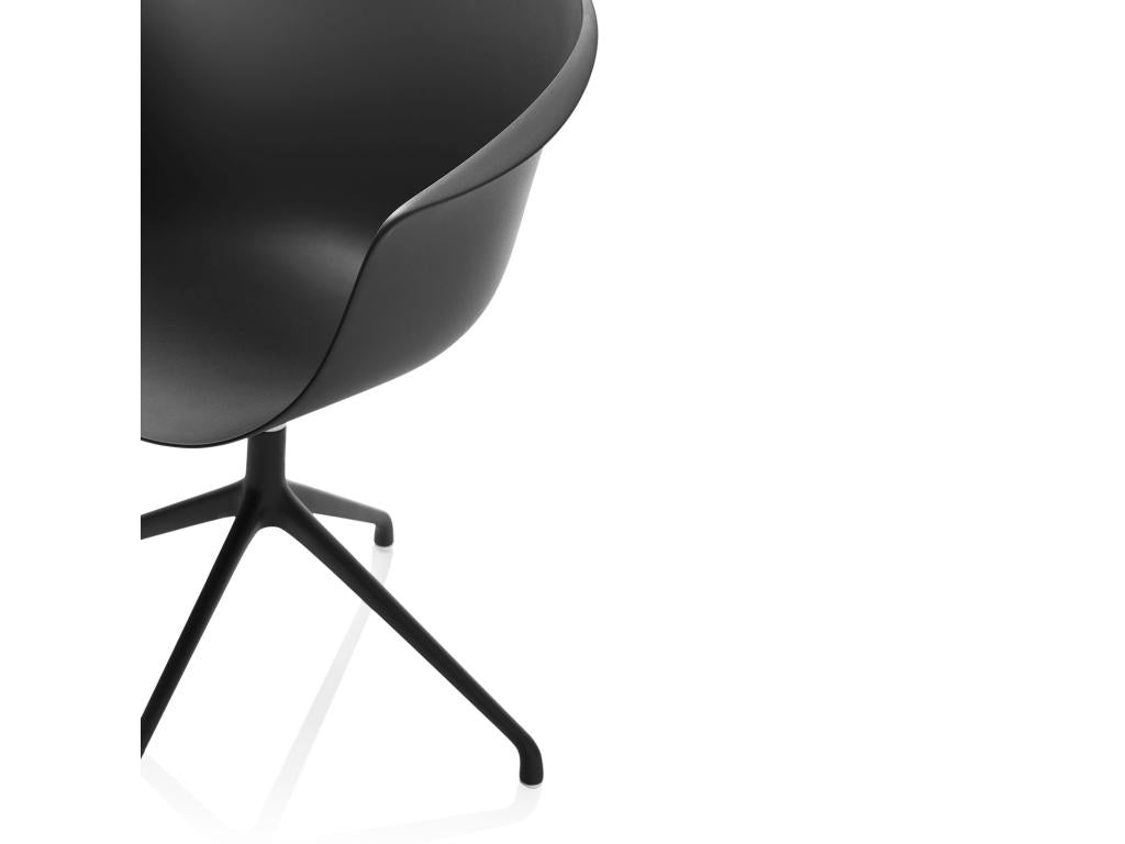 Set of 2 Dormeva black office chairs RCTH49002