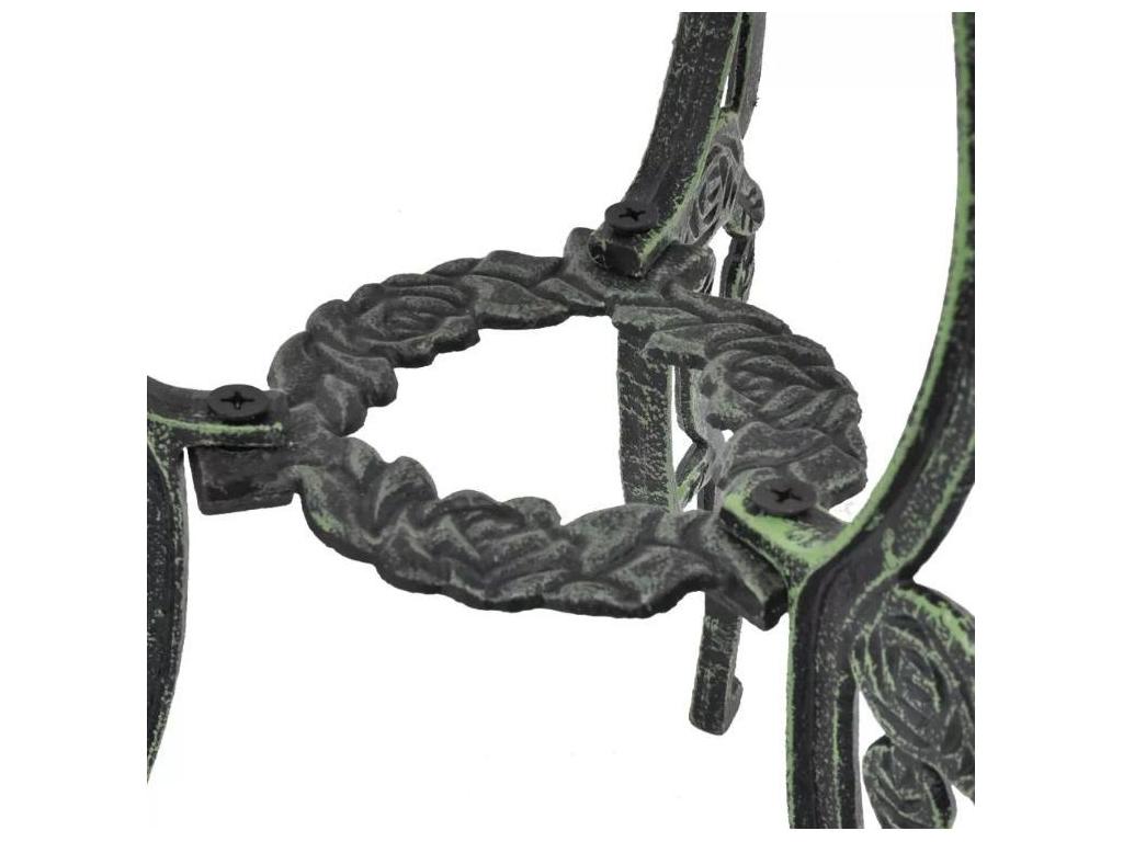 Round table and 2 green cast metal garden chairs Bridge EQPF03638